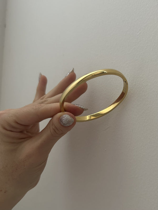 Oval Bracelet