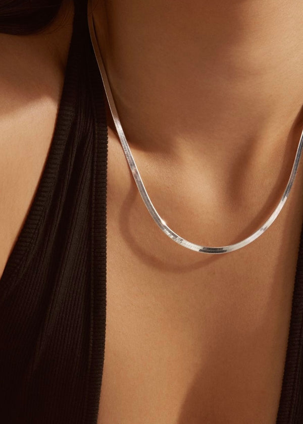 Plane Acero Collar