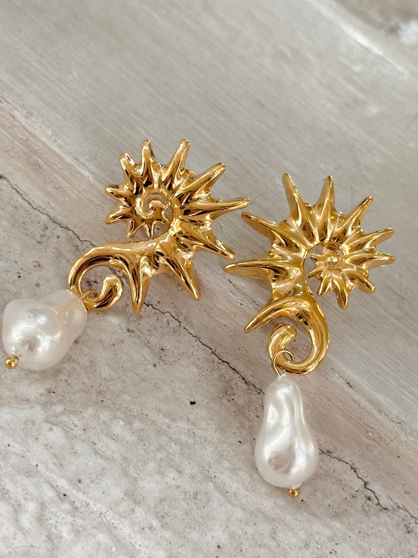 Caracoli Earrings